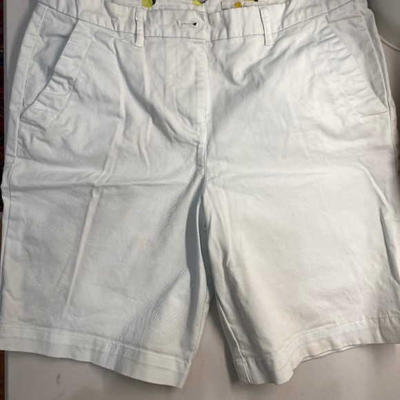 Boden White Chino 9" Bermuda (US 8) - Picture 1 of 3